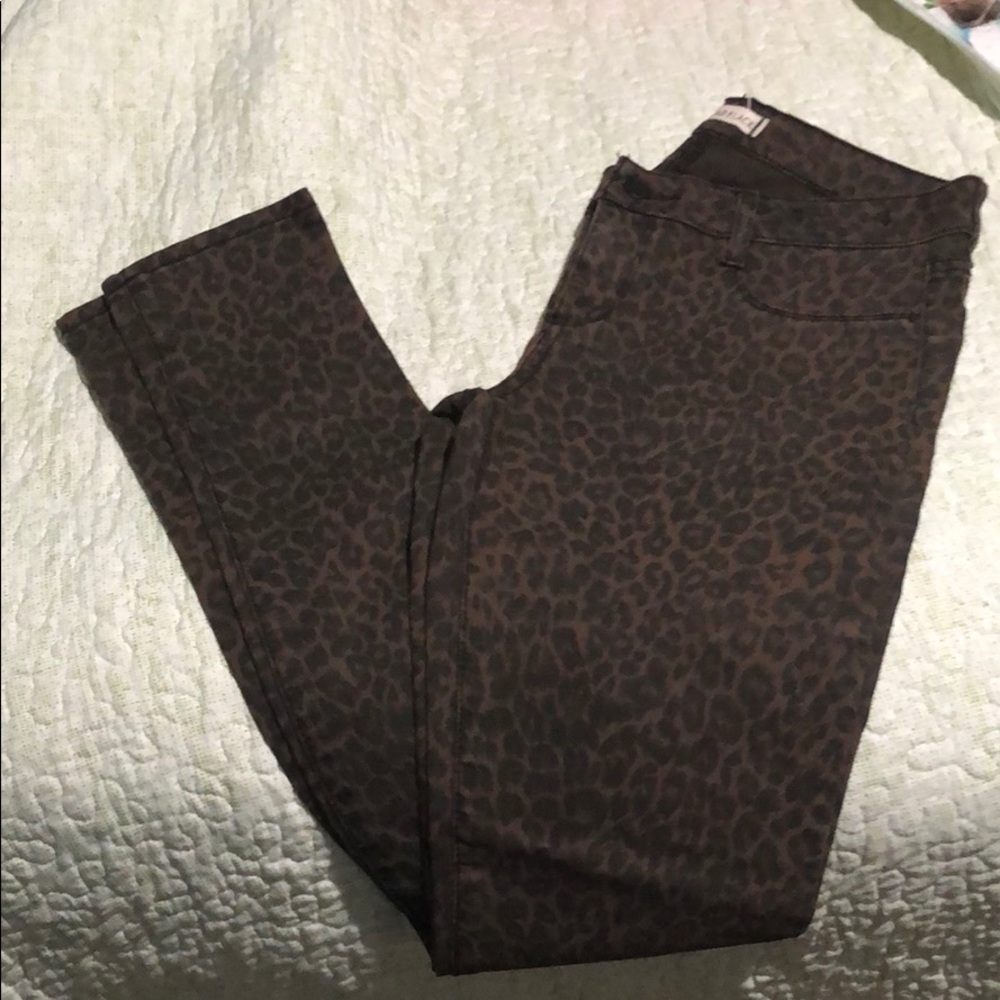 Bullhead Cheetah jeans